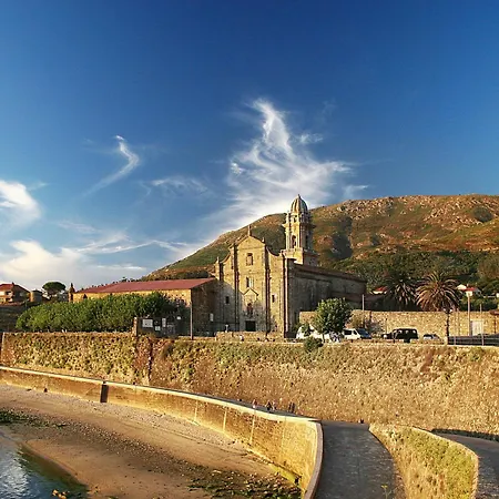 La Casa Alta En La Ruta Del Camino De Santiago A Guarda