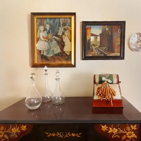 La Casa Alta En La Ruta Del Camino De Santiago *